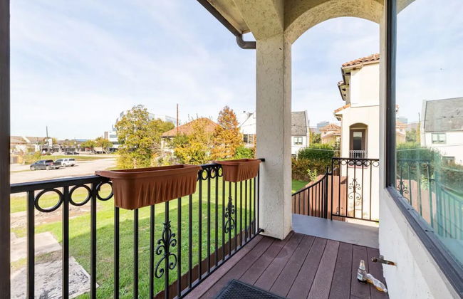 BIZI near Galleria Mall - Foto 53