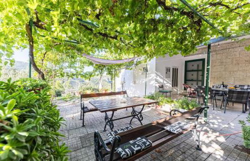 4 Bedroom Gorgeous Home In Gornja Brela - Foto 3