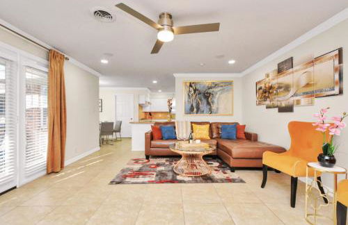 Luxury Retreat with Heated Pool, Firepit, Outdoor Cinema - Foto 54