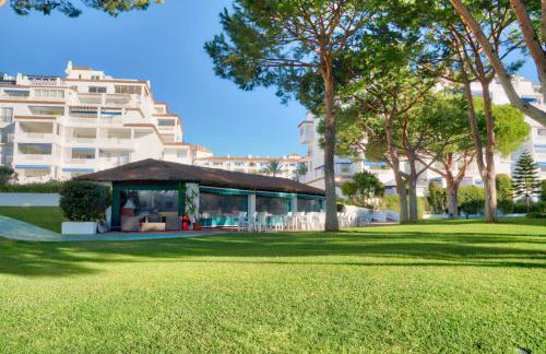 PLAYAS DEL DUQUE, PUERTO BANUS, GOLF .PLAYA Y COMPRAS - Photo 13