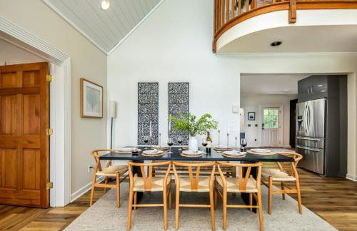 Stunning 4BR Retreat, Deck, Ping Pong, Near Marina - Foto 11