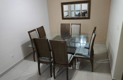 Casa inteira 3 quartos Vila Capri bairro nobre 14 pessoas e 6 carros - Foto 8