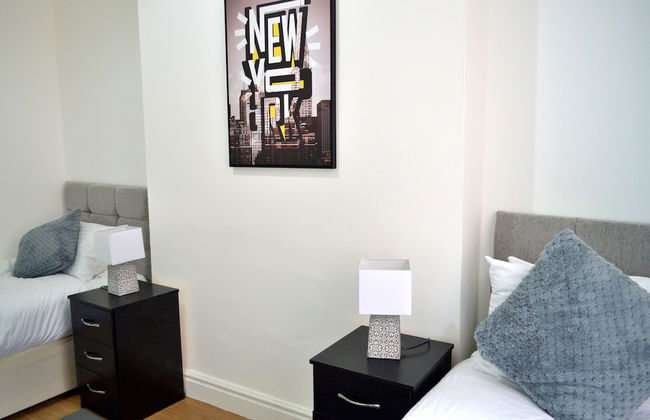 Beautiful Two-bed Apartment With Driveway Parking - Foto 3