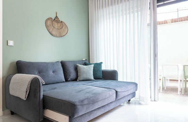 Tranquil Stay Near Beach by Sea N' Rent - Foto 21