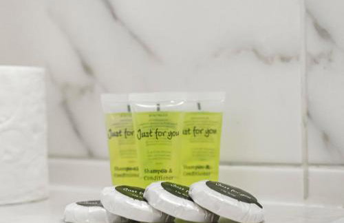 Modern 1 bedroom Apartment with views on West London - Pass the Keys - Foto 13