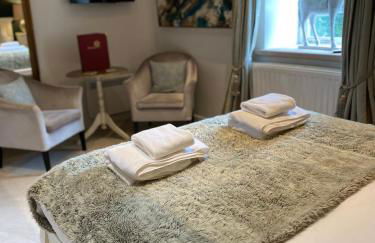 The Brosterfield Suite - Brosterfield Farm - Photo 19