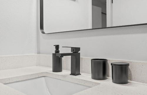 Updated Sarasota Retreat Spa Hot Tub Prime Location - Foto 13