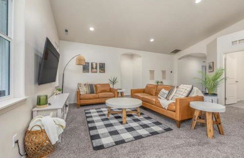 Modern Luxurious 4-bedroom Centrally located home - Foto 6