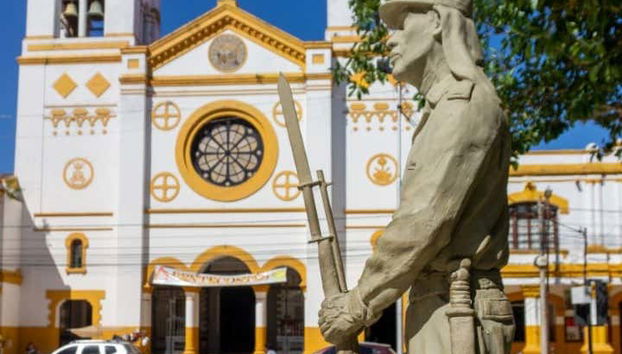 Estatua en la Plaza Central