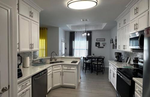 Quiet Cozy Spacious Stay w Private Pool - Foto 35