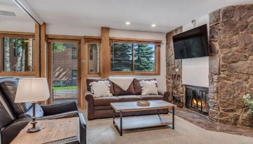 Laurelwood Condominiums 102 - Foto 4