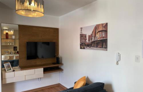 Apartamento Completo 2 Quartos com AC em Blumenau à 10min Vila Germânica, Tv a cabo e Premiere, ideal para família, Fácil acesso para Pomerode - Foto 6