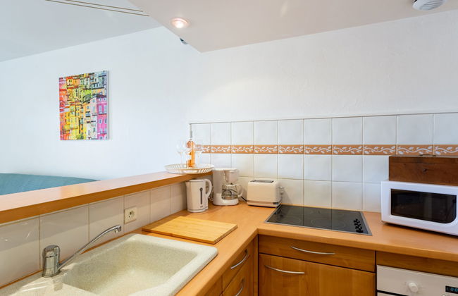 1 bedroom Apartment in Bormes-les-Mimosas with swimming pool and terrace - Photo 12