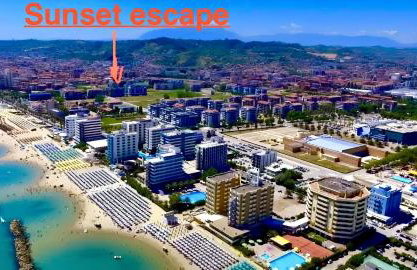Sunset Escape, relax a due passi dal mare con terrazza e aria condizionata - Foto 38