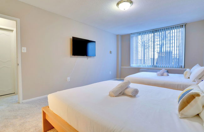 Crystal City Comfortable Apartments - Photo 22