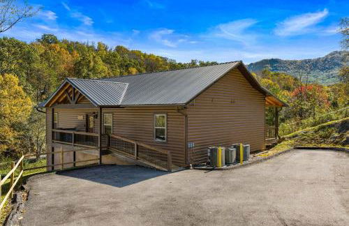 Swimming in the Smokies by American Patriot Getaways - Foto 69