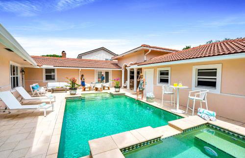 Walk to Beach Heated Pool Serenity at its Finest Orchid Key Residences - Foto 6