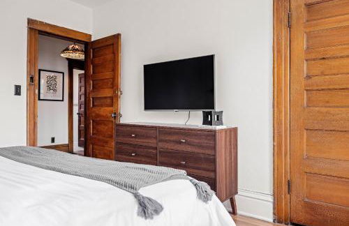 Chic Victorian Manor - Sleeps 12 - Congress Park - Foto 23