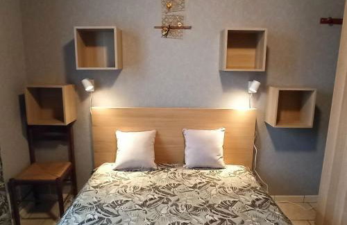 Gîte de plain-pied avec terrasse, proche port et station thermale, idéal pour familles - FR-1-589-24 - Foto 4