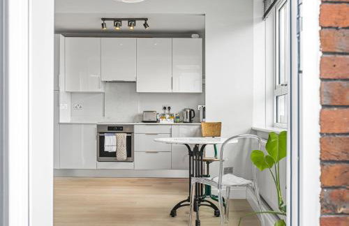 Modern 1 bedroom Apartment with views on West London - Pass the Keys - Foto 25