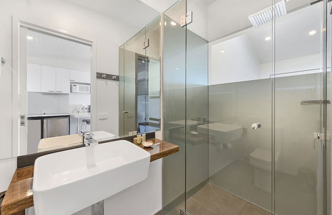 Seafarers Getaway - Photo 29