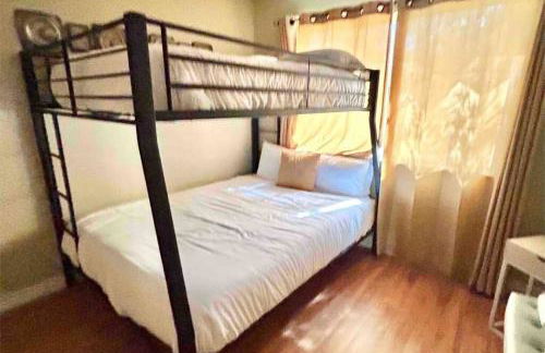 4 miles to Strip / Big house with pool - Foto 20