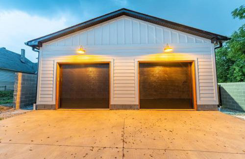 Artisan Oasis-hot Tub Fire Pit 8bd Whole House - Photo 14