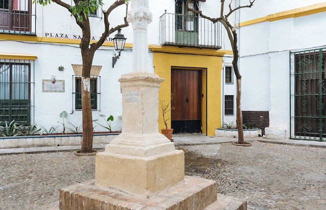 Luxurious Apartment with Patio and Pool - Foto 36