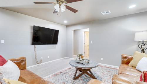 4 Mi to Dtwn Guthrie Family Home with Fire Pit! - Foto 3