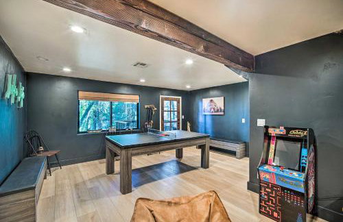 Pet-Friendly Retreat with Game Room and Fire Pit! - Foto 13
