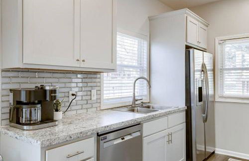 UNL Retreat Eclectic 5bd 5mins to Downtown - Foto 17