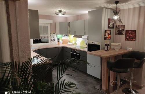 Großzügige Ferienwohnung am Waldesrand im Seenland - Foto 2