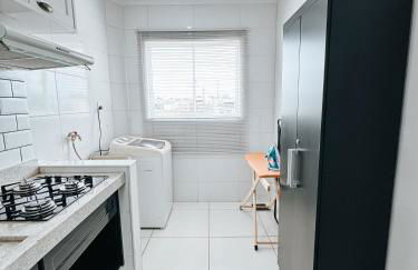 Novo Apto em Condomínio Fechado c/Ar e Elevador - Foto 12