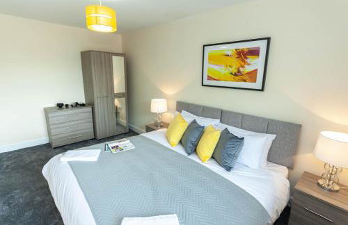 4 bed home, driveway parking ideally located in Latchford, Warrington - Executive St Marys House - Foto 2