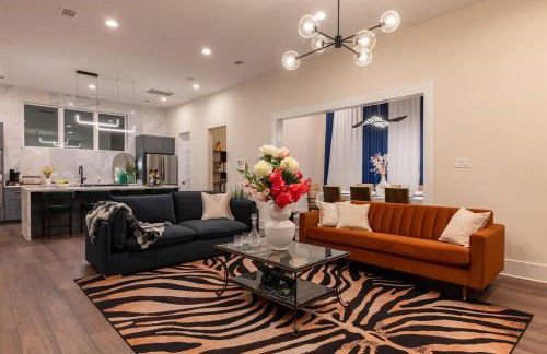 Huge 4BR, Near Memorial Park, Rooftop & Garage - Foto 5