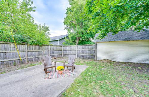 Spacious Vintage Gem with Sunroom in Manistee! - Foto 40