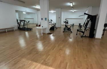 Heart of Puerto Banus newly renavated Free parking , WIFi ,Pool,Gym,Padel court - Photo 7