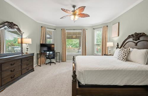 The Sapphire Sanctuary with Pool - Photo 52