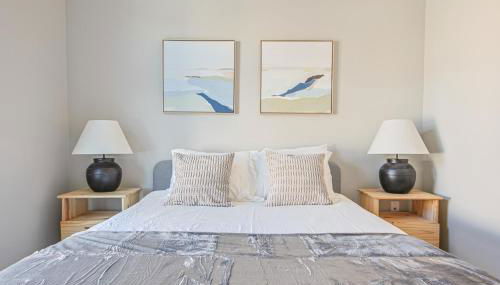 Hollywood Escape! Elegant 2BR 2BA Rental - Foto 2