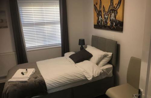 Haven House 6 bedrooms with 6 exclusive bathrooms and with lots of parking - Foto 13