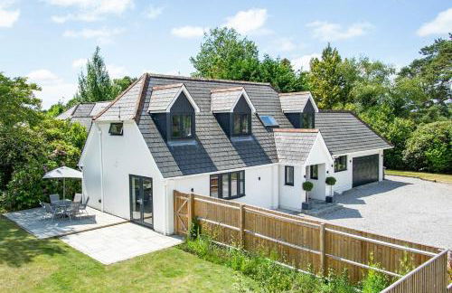 NEW! Stunning & Huge 5BR with Parking & Garden - Perfect for Families & Groups! Excellent Location - Foto 23