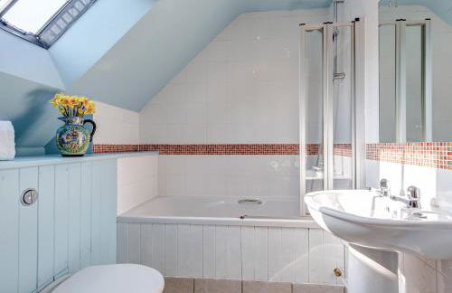 Work Shop - Photo 18