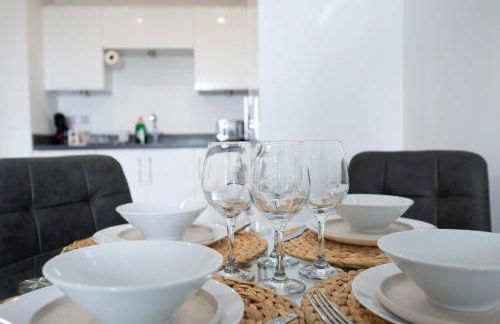 1BR River View - Parking - Sleeps 4 - Foto 20