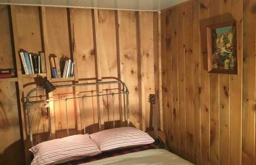 Rustic Cabin Retreat on the Ten Mile River in Narrowsburg, New York - Foto 44