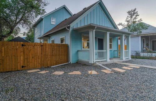 Baby Blue - Hot Tub Easy Access to Top Locations - Foto 46