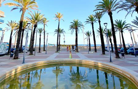 Beach flat with terrace - Foto 8