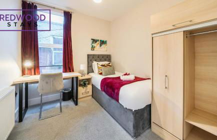 Everest Lodge Serviced Apartments for Contractors & Families, Free WiFi & Netflix By Redwood Stays - Foto 126