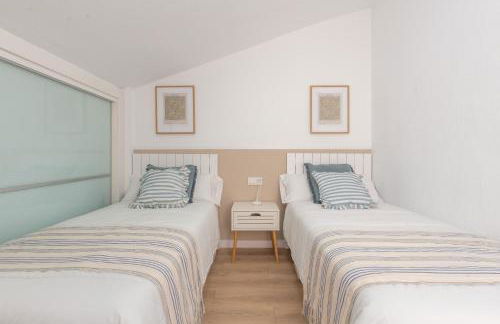 Arena Marina - Pool and relaxation near the airport - Foto 40