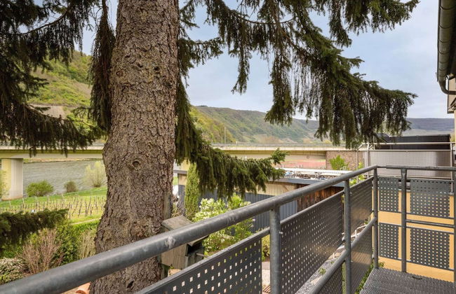 Garden Retreat With Pond View - Photo 33