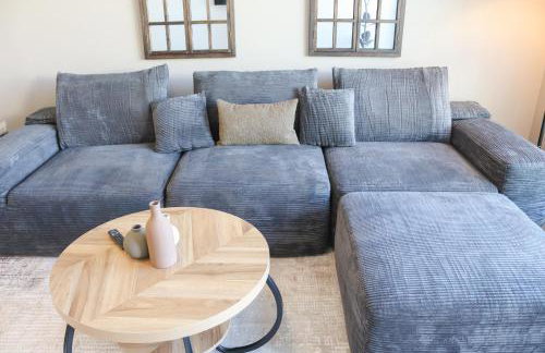 Urban Chic Home 10 Min from Disneyland With Pool & GYM - Foto 78